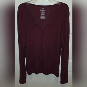 Pink Republic Maroon Rose Henley Top. Size XL.